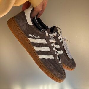 Adidas Spezial Sneakers